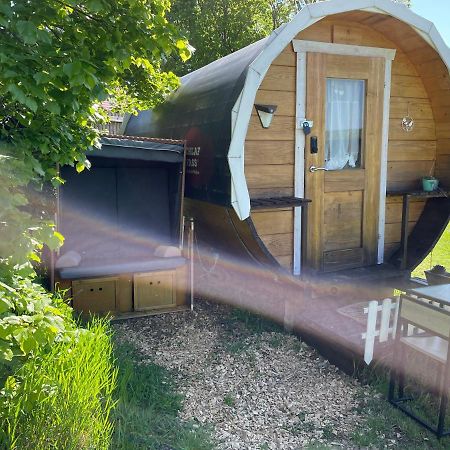 Schlaffass - Schlafen Im Holzfass Thallern Gumpoldskirchen Exteriör bild