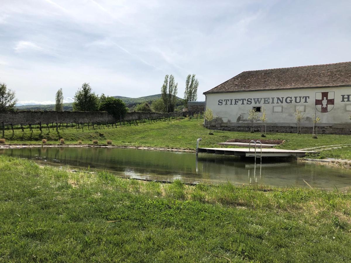 Schlaffass - Schlafen Im Holzfass Thallern Gumpoldskirchen Exteriör bild